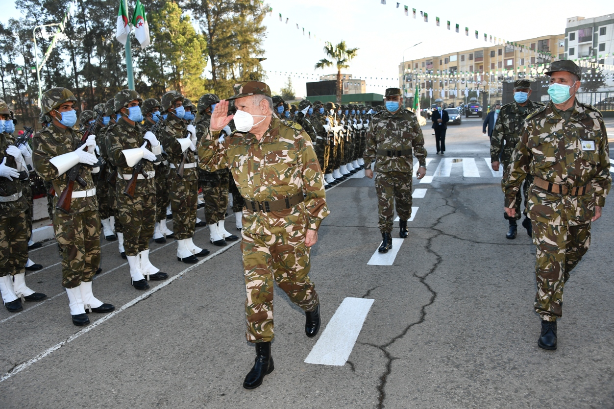 Saïd Chanegriha effectue une visite de travail à la Base Centrale Logistique à Béni-Merrad
