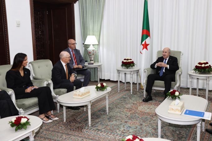 Le président Tebboune reçoit le Secrétaire exécutif de l’OTICE