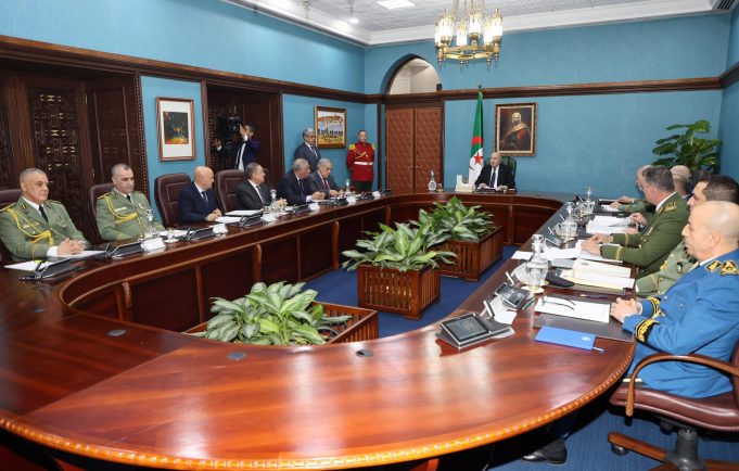 Le président Tebboune préside une réunion du Haut Conseil de sécurité