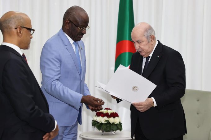 Le président Tebboune reçoit l’envoyé spécial du président mauritanien