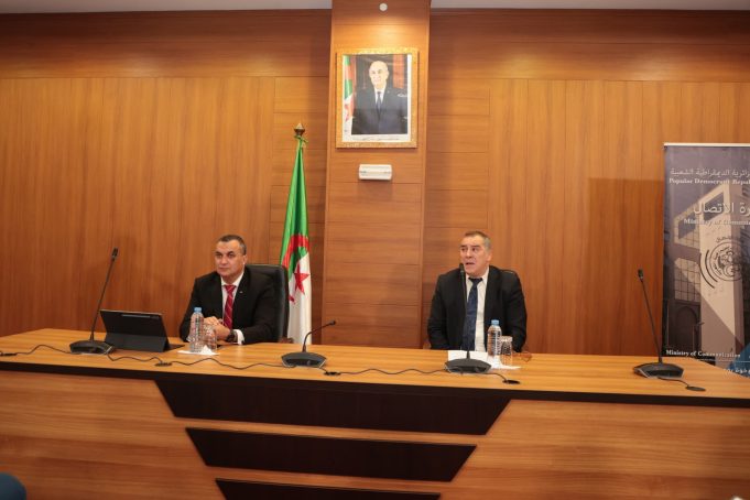 Nouvelles technologies de l’information : Meziane et Zerrouki président l’ouverture d’une session de formation au profit des journalistes