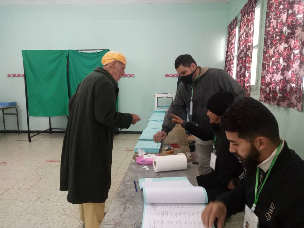 Locales : un taux de participation de 24 % à 16h00