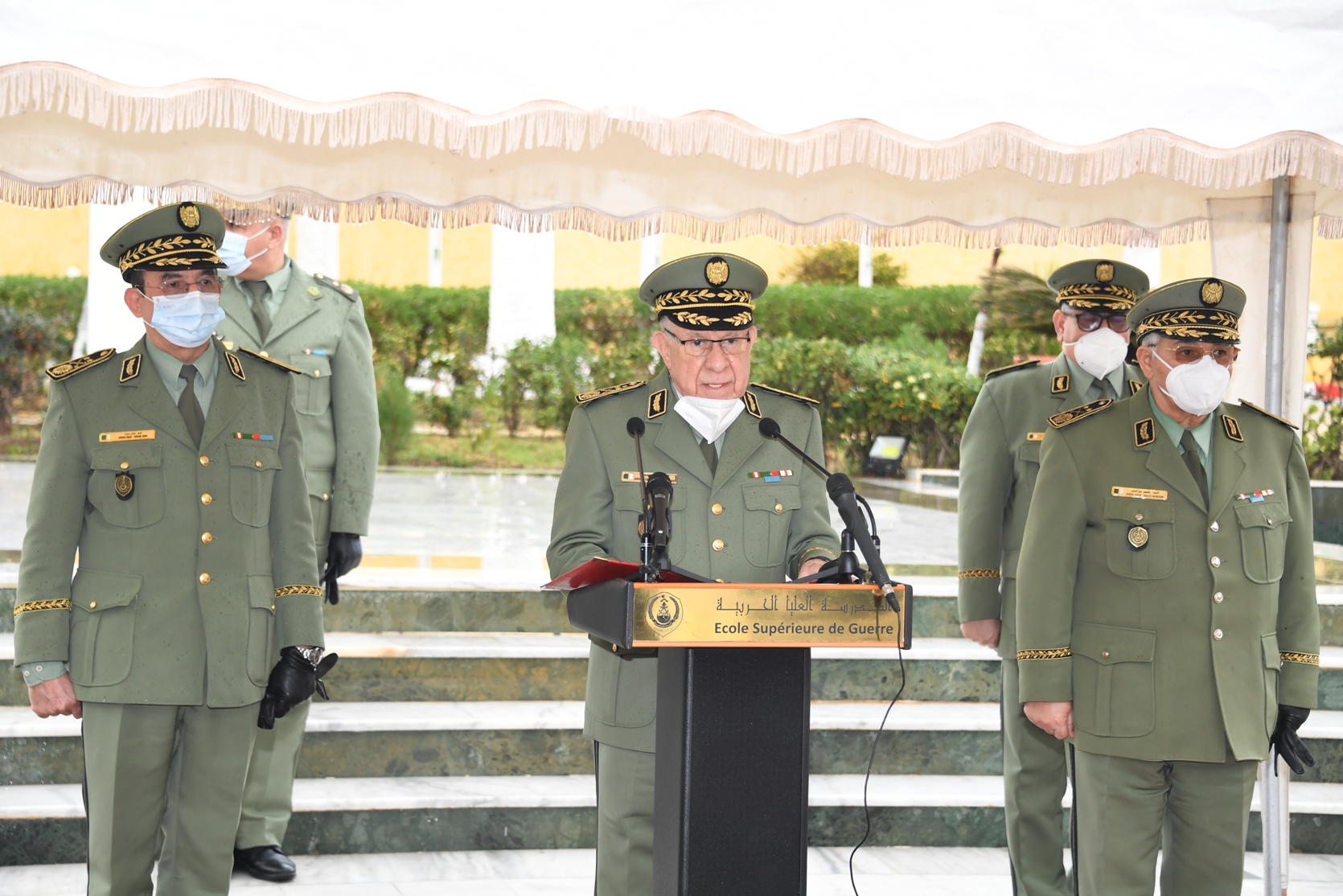 Ecole supérieure de Guerre : Chanegriha préside l’installation officielle du Directeur