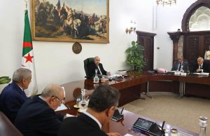 Conseil des ministres : Le président de la République ordonne la régularisation de la situation des jeunes exerçant dans la petite imporation