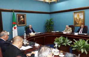 Le président de la République préside une réunion du Haut Conseil de sécurité