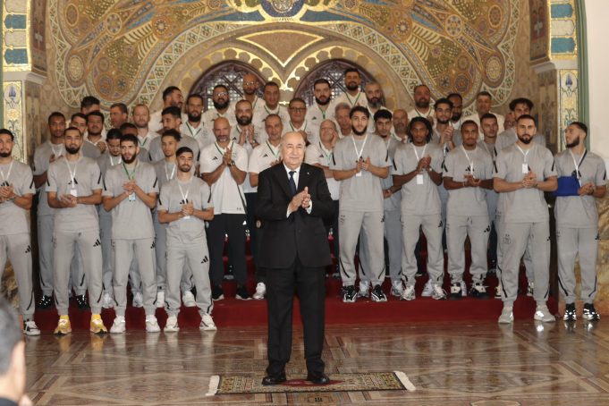 Le président de la République honore les athlètes qui se sont distingués cette année