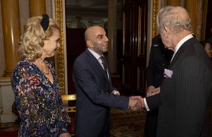 Il a sauvé des vies lors d’une agression dans un train : Le roi Charles III reçoit l’Algérien Samir Zitouni