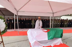 Liamine Zeroual, inhumée au cimetière de Bouzourane à Batna
