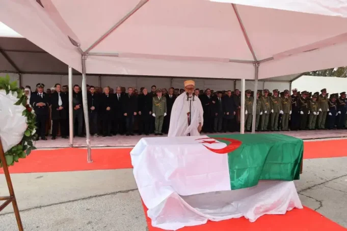 Liamine Zeroual, inhumée au cimetière de Bouzourane à Batna