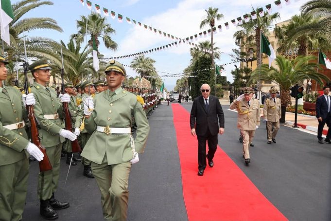 Le président de la République préside la cérémonie de sortie de promotions à l’Académie militaire de Cherchel